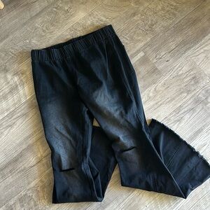 NWOT Ripped Knee Flare Jeans